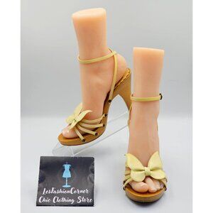 Moschino Women's Yellow Leather Ankle Strap Wooden Platform Sandal Sz 6 2694